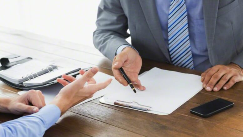 Nuovo blocco per i contratti statali