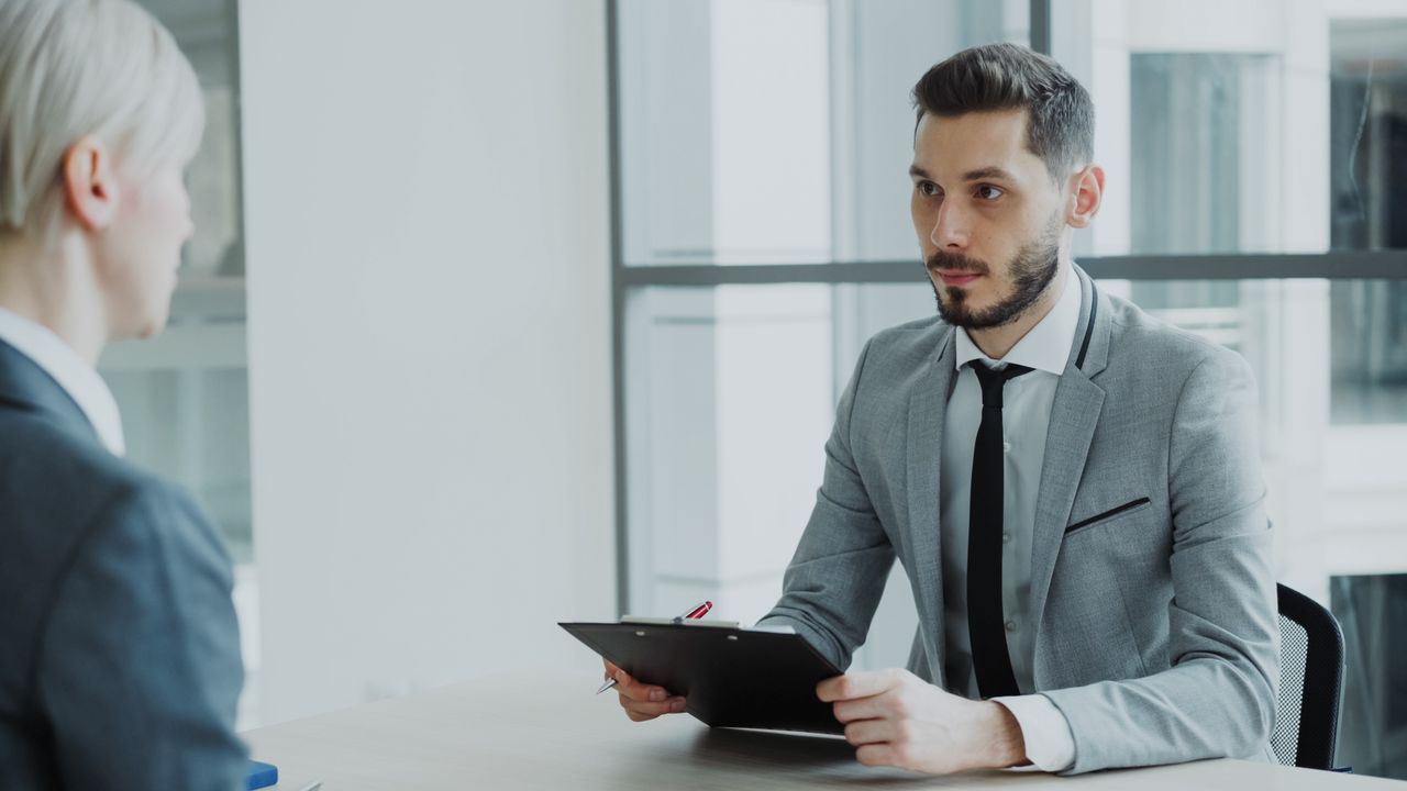 Cambiare lavoro senza ricominciare da zero: cosa valutare prima di fare il passo